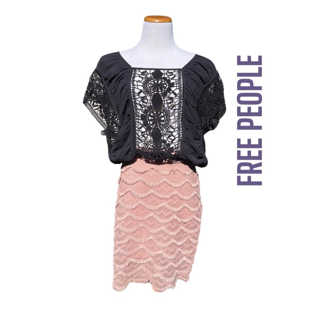 Free People • Boho Navy Crochet Detail Sleeveless Blouse • Medium